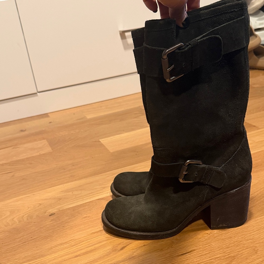 Vera Wang Lavender Label Black Heeled Boots